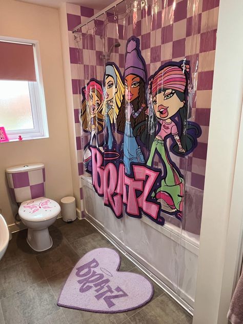 frisky lil bih 🐆 on Twitter: "Never knew I needed a bratz themed bathroom but here we are 😍 https://t.co/RTN9g80Txo" / Twitter Themed Bathroom, Room Inspo, On Twitter, Birthday, Twitter