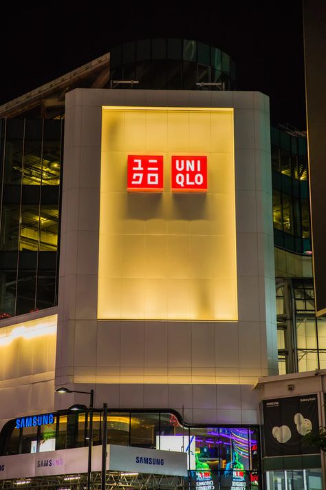 Uniqlo logo signage photo – Free Building Image on Unsplash Uniqlo Aesthetic, Uniqlo Logo, Logo Signage, Building Images, Clothing Logo, City Design, Hd Photos, Design Logo, Uniqlo