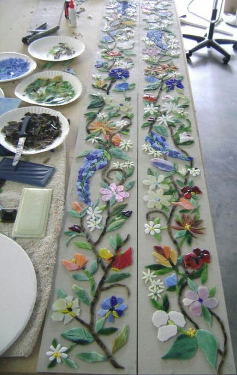 Mosaic Furniture, Mosaic Art Diy, Mosaic Garden Art, Mosaic Art Projects, Mosaic Madness, Mosaic Tile Art, Mosaic Murals, Glass Mosaic Art, Mosaic Flowers