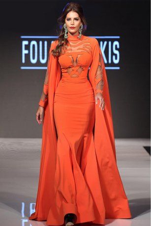 Fouad Sarkis, Robes Glamour, Elegant Gowns, Myanmar Dress Design, Women Dresses Classy, Fashion Designing, Arab Fashion, Couture Sewing, Fashion Inspiration Design