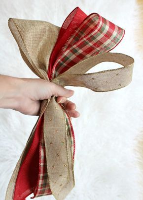 Create gorgeous Christmas Tree Bow Decor with this DIY tutorial Christmas Tree Decorating Tips, Easy Christmas Tree, Christmas Bows Diy, Christmas Tree Bows, Farmhouse Christmas Tree, Pinecone Wreath, Ribbon On Christmas Tree, Navidad Diy, Simple Christmas Tree