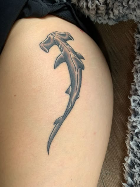 #hammerhead #shark #sharktattoo #thightattoo #womensthigh Hammerhead Tattoo, Shark Tattoo Ideas, Hammer Tattoo, Hammerhead Shark Tattoo, Mystical Tattoos, Beginner Tattoos, Shark Tattoo, Flash Tattoo Designs, Shark Tattoos