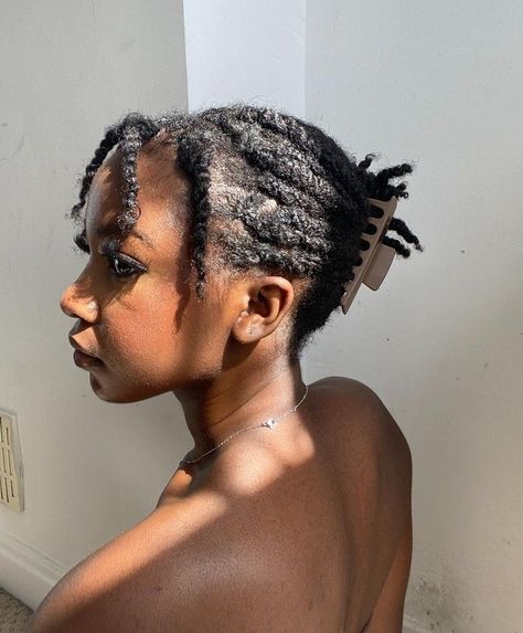 Short Twists Hairstyles, Short 4c Locs, Loc Parting, Tiny Afro, Afro Hair Twists, Locs Woman, Natural 4c Hair, Short Twist, Short Hair Twist Styles