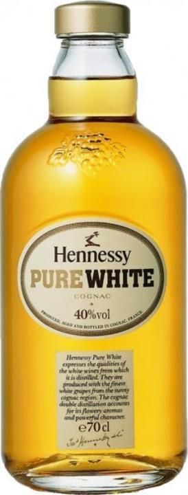 Hennessy Pure White, White Hennessy, Moet Hennessy, Hennessy Drinks, Scotch Whiskey, Wine Cocktails, Wine And Liquor, Liquor Bottles, Adult Drinks