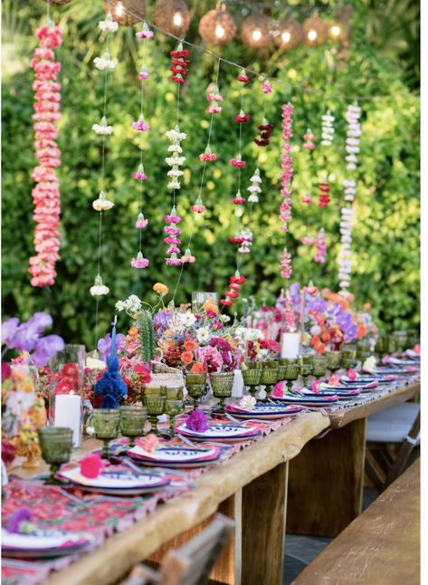 ENTERTAINING | CREATING A MAXIMALIST TABLESCAPE - Beth Helmstetter Bright Floral Tablescape, Maximalist Party Decor, Maximalist Birthday Party, Maximalist Table Setting, Maximalist Wedding Decor, Maximalist Tablescape, Mexican Tablescape, Vibrant Tablescape, Fiesta Tablescape