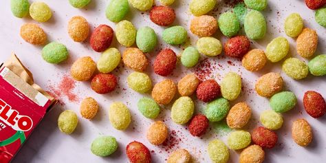 Out Of Candy? Turn To These Sour Patch Grapes Sour Candied Grapes, Sour Candy Grapes, Healthy Sour Patch Grapes, Sour Patch Grapes Recipe, Sour Candy Frozen Grapes, Prosecco Grapes, Sour Patch Grapes, Charlie Brown Party, Lemon Jello