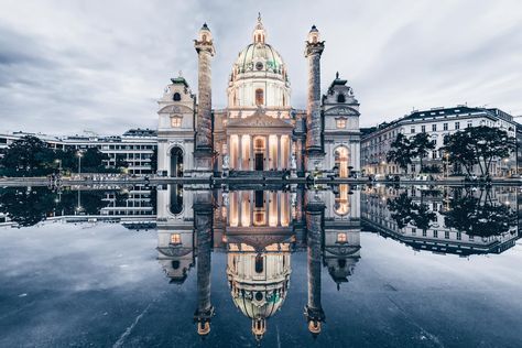 2 Days in Vienna: How to Spend the Perfect 48 Hours in Vienna Vienna Walking Tour, Perfect Itinerary, Western Europe, Place Of Worship, Best Places To Visit, History Museum, Beautiful Architecture, Eastern Europe, City Hall