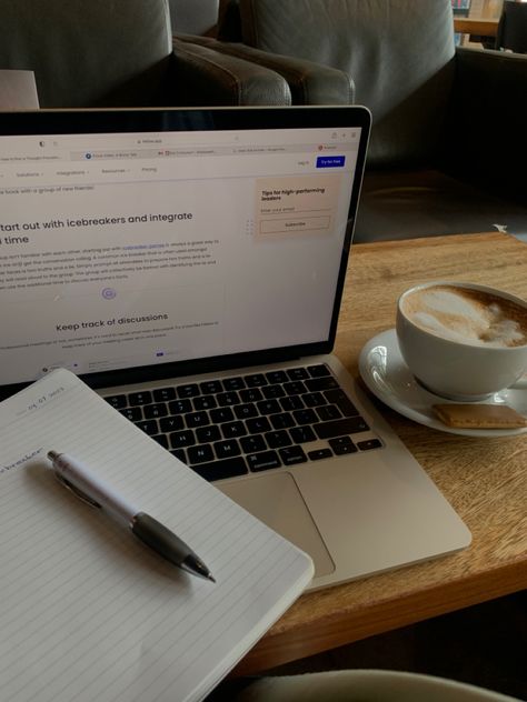 Laptop Books Coffee, Blogging Aesthetic Laptop, Laptop Typing Aesthetic, Working From Laptop Aesthetic, Laptop Coffee Shop, Cafe Laptop Aesthetic, Blogger Aesthetic Laptop, Work In Cafe Aesthetic, Work Laptop Aesthetic