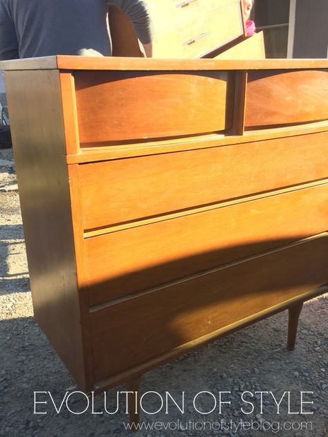 Mid-Century Modern Dresser Makeover - Evolution of Style Mcm Dresser Makeover, Mid Century Modern Dresser Makeover, Modern Dresser Makeover, Mcm Dresser, Dresser Plans, Mid Century Dresser, Mcm Furniture, Dressers Makeover, Mid Century Modern Dresser