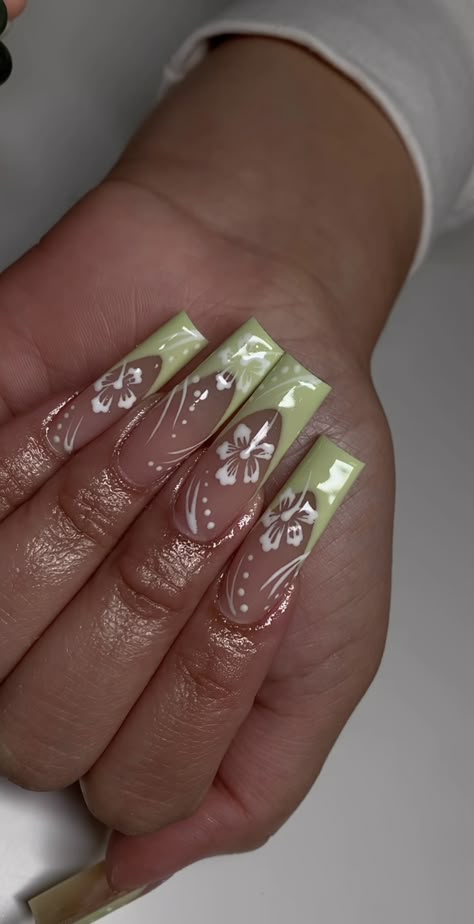 Sweet 16 Nails, Hawaiian Nails, Quince Nails, Pink Tip Nails, Funky Nail Designs, Quinceanera Nails, Emerald Nails, Green Acrylic Nails, Funky Nail Art