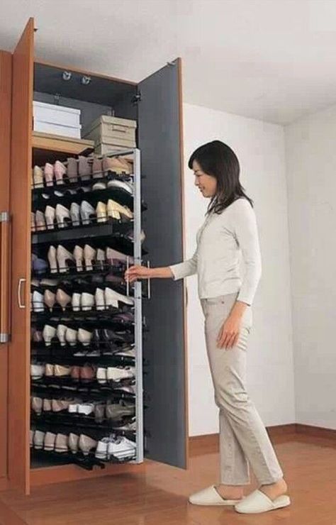 Wardrobe Shoe Rack, Shoe Storage Design, Vstupná Hala, Basement Designs, Space Saving Shoe Rack, Closet Shoe Storage, Shoe Rack Closet, Creative Shoes, Shoe Wardrobe