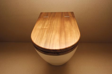 Toilet seat in teak by William Garvey. Nature Inspired Bathroom, Unique Bathrooms, Toilet Pictures, Wooden Toilet Seats, Wooden Toilet, Wood Toilet Seat, Creative Tile, Bathroom Images, Modern Bathrooms