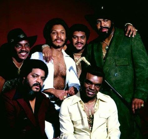 Ronald Isley, Isley Brothers, Funk Bands, R&b And Soul, Old School Music, Soul Singers, R&b Music, R&b Soul, Soul Funk