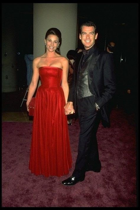 Keely Shaye Smith, Keely Shaye, Pierce Brosnan, Celebrity Couples, Red