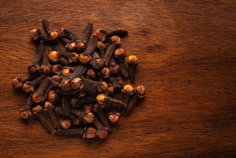 Magical Properties Of Cloves, Reduce Gas, Magic Herbs, Tooth Pain, Clove Oil, Best Shakes, Excessive Sweating, Red Candles, Attract Money