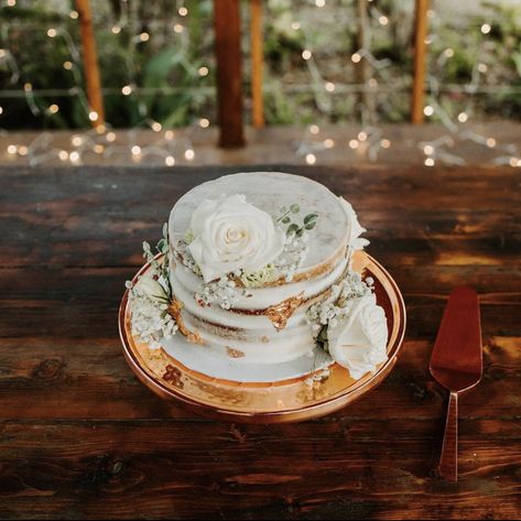 Rustic Single Tier Wedding Cake, Boho Wedding Cake Single Tier, Smaller Wedding Cakes, Simple Wedding Cake Small One Tier, Simple Rustic Wedding Cake, One Tier Wedding Cake, 1 Tier Wedding Cakes, Single Tier Wedding Cake, All White Wedding Cake