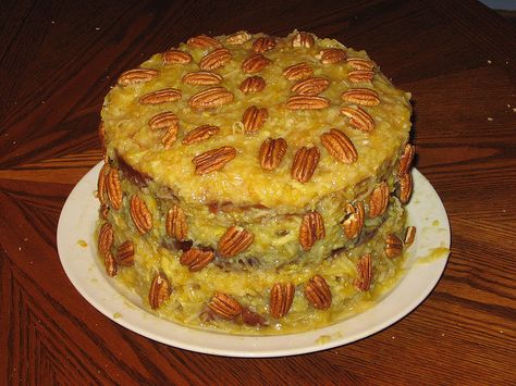 grandma's cooking - Google Search Japanese Fruit Cake, Fruit Filling Recipe, Fruit Cake Filling, Japanese Fruit, Fruit Cake Recipe Christmas, Offset Spatula, Fruit Cake Recipe, Candied Fruits, Fruit Cake Cookies