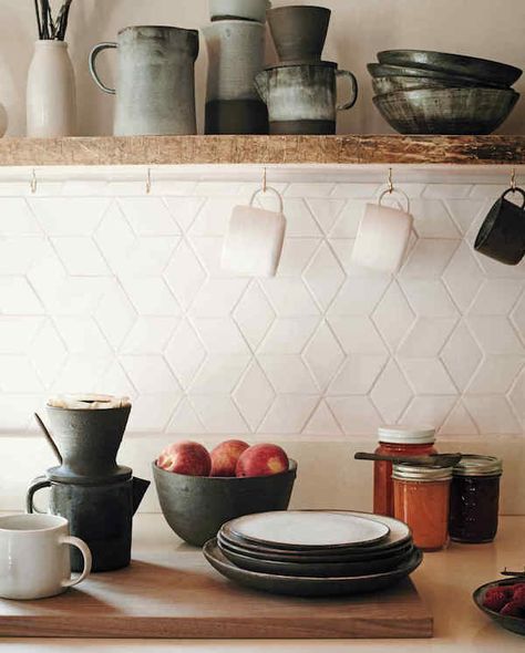 Geometric backsplash in the beautiful, nature inspired home of ceramicist Kelli Cain. Photo: Pia Ulin. Trendy Kitchen Backsplash, White Kitchen Backsplash, Herringbone Backsplash, Chic Kitchen, Kitchen Tile, Shabby Chic Kitchen, Kitchen Tiles Backsplash, Kitchen Tiles, Tile Backsplash