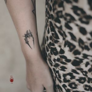 Flying Bat Tattoo, Tiny Bat Tattoo, Kodiak Tattoo, Mom Tattoo, Bat Tattoo, Explore Tattoo, Spooky Tattoos, Tattoo Illustration, Book Tattoo