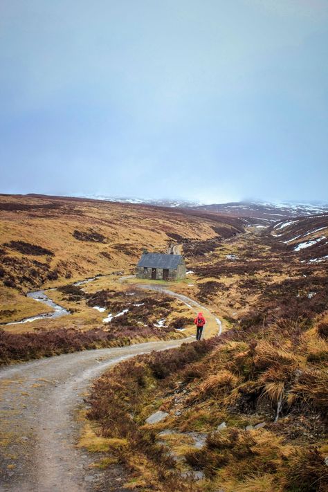 The best bothies in Scotland | CN Traveller Scottish Countryside, Cairngorms National Park, Scotland Castles, Skye Scotland, Walking Routes, Scotland Highlands, Scottish Castles, Scottish Landscape, Travel Places