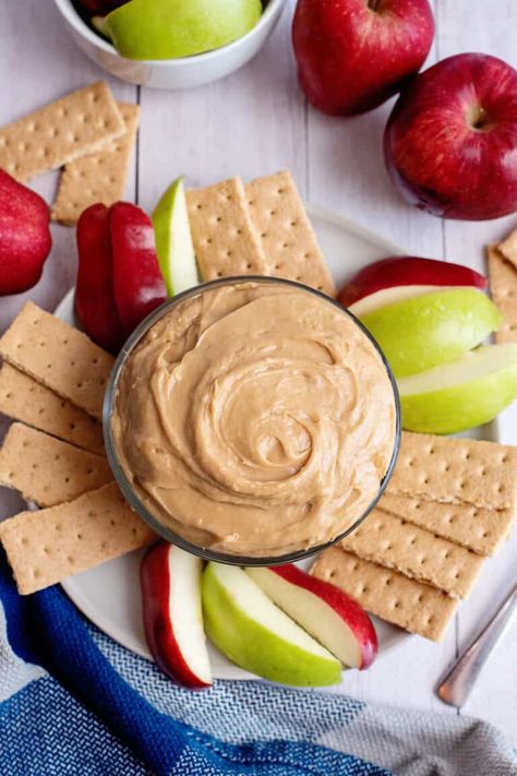 Creamy Peanut Butter Fruit Dip - Southern Plate Peanut Butter And Jelly Dip, Peanut Butter Cream Cheese Dip, Peanut Butter Apple Dip, Peanut Butter Fruit Dip, Peanut Butter Dipping Sauce, Cherry Cream Cheese Pie, Cheese Sauces, Fruit Cocktail Cake, Beef Burgundy