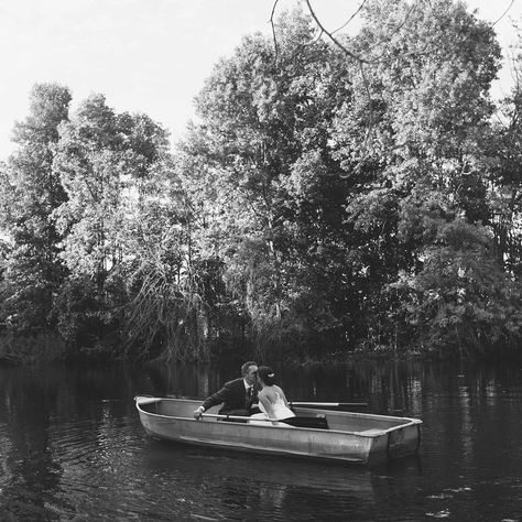 elopement + wedding photos Photographer Intimate Canoe Bride Groom Photography Indiana Boho Lake Midwest Canoe Wedding Photos, Park Engagement Pictures, Charleston Elopement, Engagement Pic Ideas, Groom Photography, Engagement Pic, Wedding Vision Board, Wedding Vision, Engagement Pics