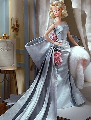 Delphine Silkstone Barbie Strapless Evening Gowns, Barbie Silkstone, Barbie Gowns, Im A Barbie Girl, Barbie Style, Barbie Toys, Barbie Vintage, Beautiful Barbie Dolls, Barbie I