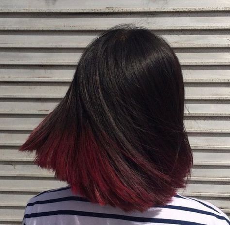 Underlights Hair, Black Red Hair, Short Red Hair, Peekaboo Hair, Hair Color Streaks, Gorgeous Hair Color, Short Hair Color, Red Hair Color, Hair Color Balayage