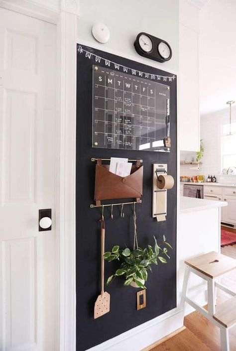 20 Farmhouse Command Center Ideas » Lady Decluttered Chalkboard In Kitchen Ideas, Kitchen Message Center Ideas, Chalkboard Wall Command Center, Small Wall Command Center, Kitchen Wall Command Center, Magnet Wall Kitchen, Cork Board Command Center, Kitchen Whiteboard Ideas, Kitchen Wall Inspiration