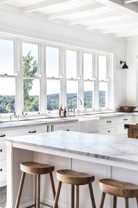 How To Create A Modern Farmhouse Kitchen - Cottonwood & Co Gorgeous White Kitchen, White Shaker Kitchen, Modern Farmhouse Kitchen, Farmhouse Kitchen Design, All White Kitchen, Marble Counter, Kitchen Decorating, Modern Farmhouse Kitchens, Kitchen Window