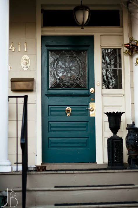 <3 Teal Front Doors, Vstupná Hala, Front Door Color, Front Door Paint Colors, Interior Boho, Door Paint, Door Paint Colors, Door Colors, Pintura Exterior