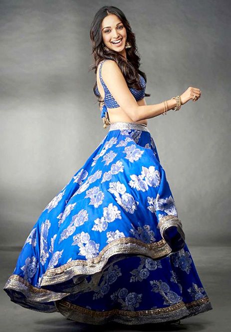 Kiara Advani Kiara Advani Lehenga, Kaira Advani, Blue Lehenga, Kiara Advani, Ethnic Outfits, Lehenga Designs, Bollywood Girls, Indian Designer Wear, Stylish Girl