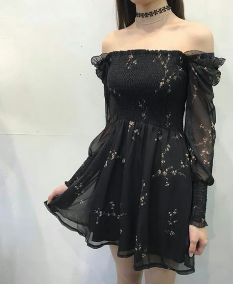 Uploaded by 🍒~Aɭɭ Tɧҽ Lɷѵҽ~🍒. Find images and videos about fashion, cute and black on We Heart It - the app to get lost in what you love. Korean Mini Dress, Black Dress Vintage, Black Chiffon Dress, Goth Outfit, Spring Dresses Casual, Vintage Black Dress, Chiffon Mini Dress, Chiffon Dress Long, Chiffon Dresses