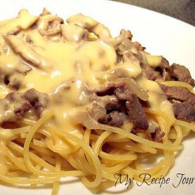 Philly Cheese Steak Spaghetti Steak Spaghetti, Dessert Sushi, Cheese Steak, Philly Cheese, Steak Sandwich, Philly Cheese Steak, Spaghetti Recipes, Beef Dishes, Creamy Sauce