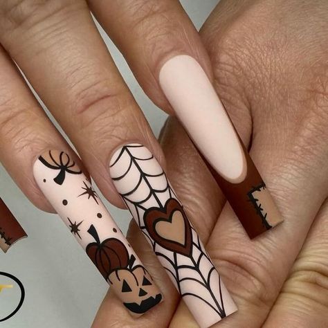 Fall Design Almond Nails, Extra Halloween Nails, Fall Nails Ideas Acrylic Autumn, Fall Halloween Nail Designs, Nude Halloween Nail Designs, Fall Acrylic Nails Coffin, Salem Nails, Almond Fall Nails Design, Brown Halloween Nails