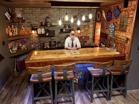 Region man conjures up Harry Potter basement bar for the ages | Entertainment | nwitimes.com Harry Potter Inspired Basement, Harry Potter Basement Ideas, Harry Potter Basement, Harry Potter Themed Restaurant, Harry Potter Restaurant, Harry Potter Dining Hall Diy, Polyjuice Potion Recipe, Harry Potter Bar, Harry Potter Cookbook