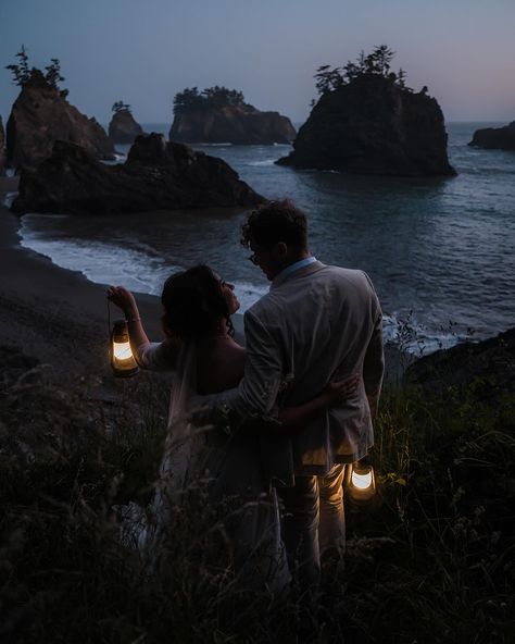 Magical sunset on the Oregon Coast ✨ . . . . #wildelopements #wildweddings #wanderingweddings #twosecretvows #theweddinglegends #weddinglegends #greenweddingshoes #heywildlove #adventureelopement #adventurewedding #adventureelopementphotographer #elopementlove #elopementinspiration #elopementphotographer #elopementphotography #letselope #elopementcollective #oregonelopement #oregonelopementphotographer #oregoncoastweddings #oregoncoast #oregoncoastelopement #pnwelopement #pnwlove #pnwweddingg... Central Oregon Wedding, Oregon Wedding Photography, Brookings Oregon, Oregon Coast Elopement, Oregon Coast Wedding, Magical Sunset, Coast Elopement, Wedding G, 2025 Wedding