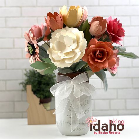 Inking Idaho: Paper Flower Bouquet Refresh Paper Leaf, Flower Games, Paper Craft Ideas, How To Make Paper Flowers, Paper Flower Bouquet, Ivory Flowers, Easy Paper Crafts, 3d Paper, Craft Blog