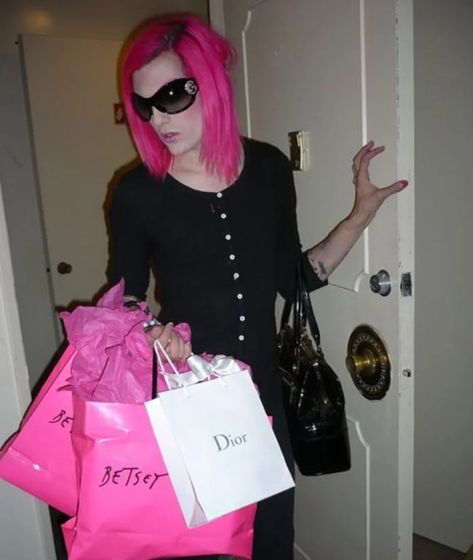 Jeffry Star, Jeffree Star Myspace, 90s Makeup Look, Scene Queen, Scene Girl, J Star, Scene Queens, 2000s Nostalgia, Scene Girls