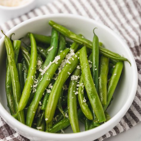 Microwave Green Beans (Steamed Green Beans) - yourcookingbuddy.com Green Beans Steamed, Steam Green Beans, Microwave Green Beans, French Green Beans, Steamed Green Beans, Steamed Vegetables, Sugar Free Recipes, Recipe Images, Freshly Ground