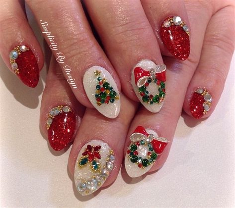 Day 359: Merry Christmas Nail Art Christmas Nail Art Ideas & Design, Best Christmas Nail Designs, Japanese Christmas Nail Art, Merry Christmas Nail Art, Christmas Nail Charms, Nail Art Natal Xmas, Acrylic Nail Designs For Christmas, Christmas Nails With Charms, Nail Noel Christmas