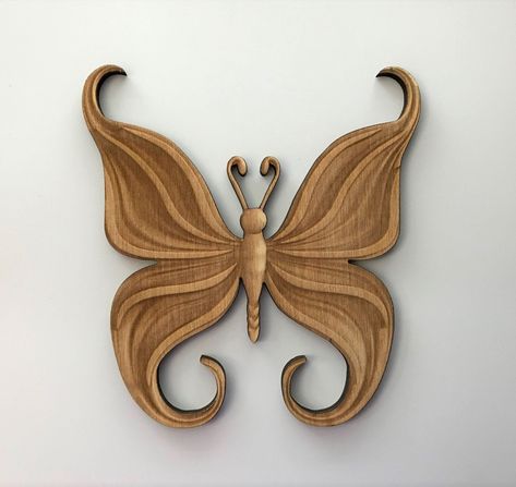 Butterfly Carving, Wooden Butterfly, Nature Home Decor, Ford Diesel, Carved Jewelry, Decorated Wreaths, Wood Carving For Beginners, Wood Butterfly, Wood Items