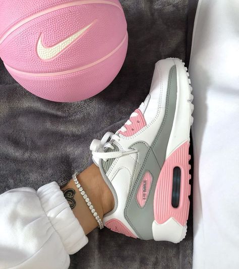 Celou on Instagram: “Chill sunday with @defshop_france 💓 #outfitoftheday #nike #airmax #pink #grey #white #perfectcombo #matchingoutfits #airmax90 #leather…” Nike Air Max 90 Women Outfit, Nike Air Max 90 Women, Nike Air Max Pink, Most Comfortable Sneakers, Nike Shoes Women Fashion, Airmax Nike, Pink Nike Shoes, Jordan Shoes Retro, Nike Air Shoes