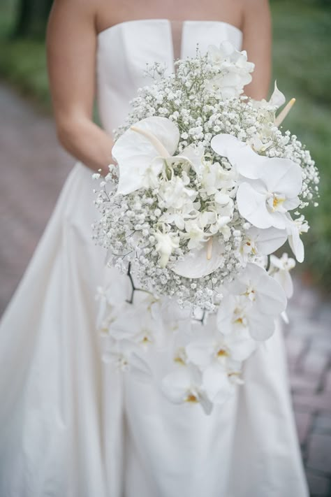 30 People Wedding, Wedding Bucket Flowers, Classy Wedding Bouquet, Wedding Bouquet Fake Flowers, Feather Wedding Decorations, Bouquet Fake Flowers, Filipiniana Wedding Theme, White Orchids Wedding, Orchids Wedding