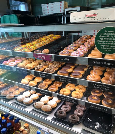 Donuts, glaze, yummy, goodies, snacks, cookies, cooking, Krispy Kreme, tasty, food aesthetic, nyc, Toronto Krispy Kreme Aesthetic, Donuts Business, Donuts Glaze, Crispy Creme, Krispy Kreme Donuts, Food Business Ideas, Chocolate Glazed Donuts, Aesthetic Nyc, Bakery Menu