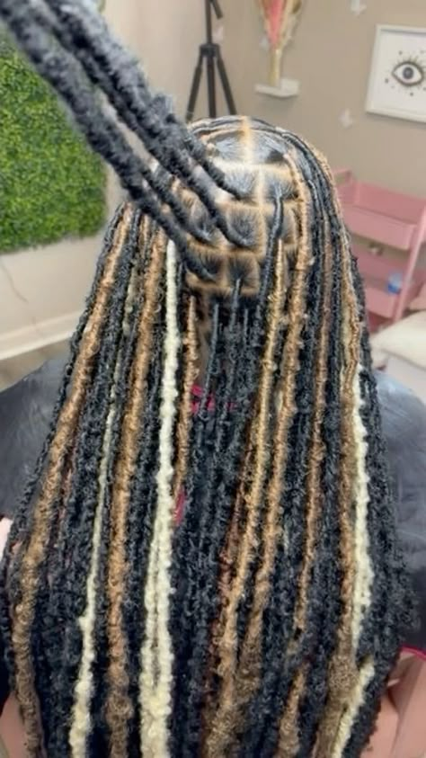 Butterfly Faux Locs, Butterfly Locs Crochet Hair, Butterfly Locs Crochet, Black Kids Braids Hairstyles, Short Box Braids Hairstyles, Braided Hairstyles For Black Women Cornrows, Butterfly Locs, Locs Crochet, Hairstyles Pictures