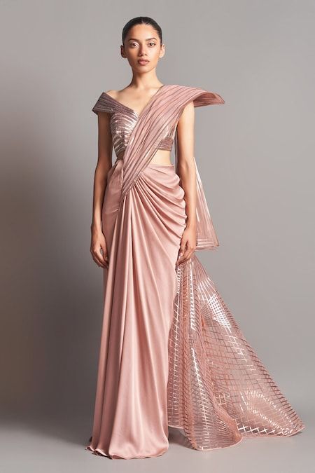 Amit Aggarwal Saree, Amit Aggarwal, Drape Sarees, Buy Designer Sarees Online, Draping Fashion, Saree Designs Party Wear, Designer Sarees Online, Party Wear Indian Dresses, Indian Fashion Designers