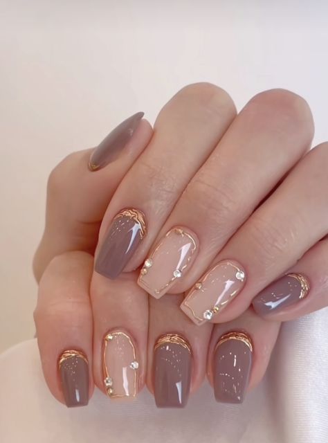 Nail Art Designs For Tan Skin, Nail Ideas For Tan Skin, Short Extensions Nails, Nail Art Tan Skin, Nails For Tanned Skin, Tan Nails Design, Tan Skin Nails, Tan Nail Designs, Nails Paint