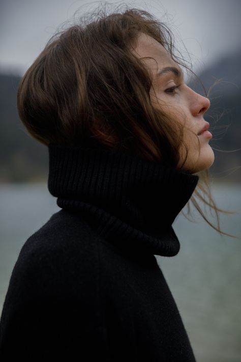 Portrait girl on the lake Beach Fashion Editorial, Lake Portrait, Scary Place, Cold Lake, Jordan Photos, Dry Creek, Scary Places, Female Portraits, Beach Fashion