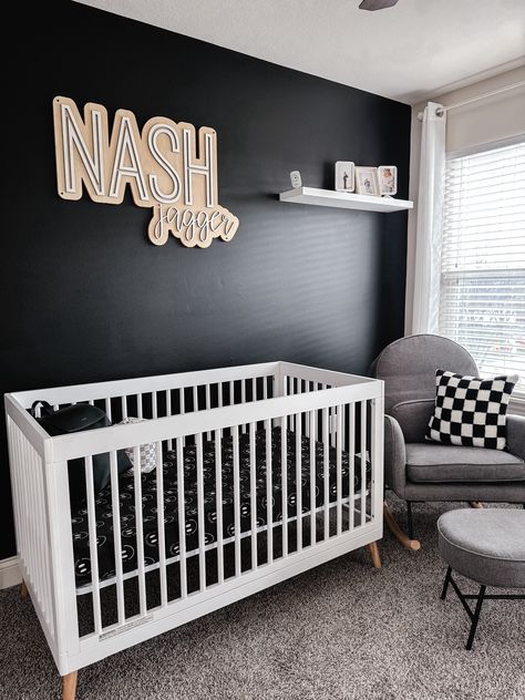 Nursery With Black Accent Wall, Grey And Black Nursery Ideas, Black Nursery Wall, Dark Nursery Ideas Boys, Nursery Themes Boy, Modern Boy Nursery, Storybook Nursery, Black And White Nursery, Black Nursery